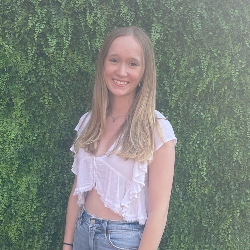 Meet your Posher, Carly
